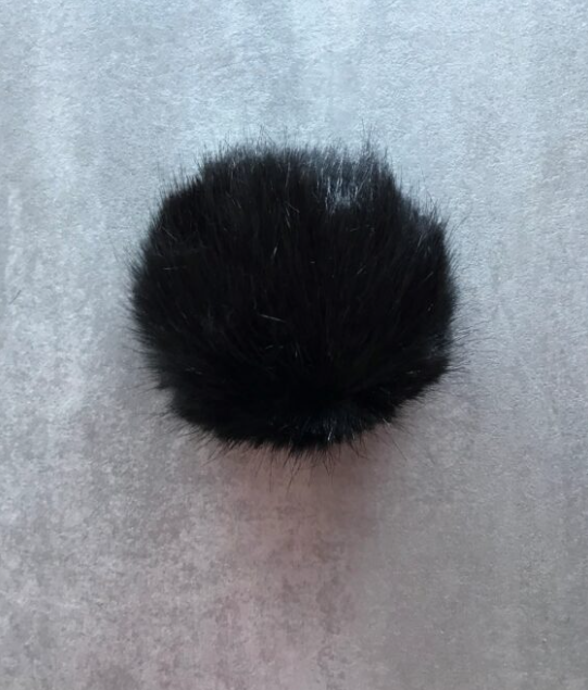 Pompon schwarz fein